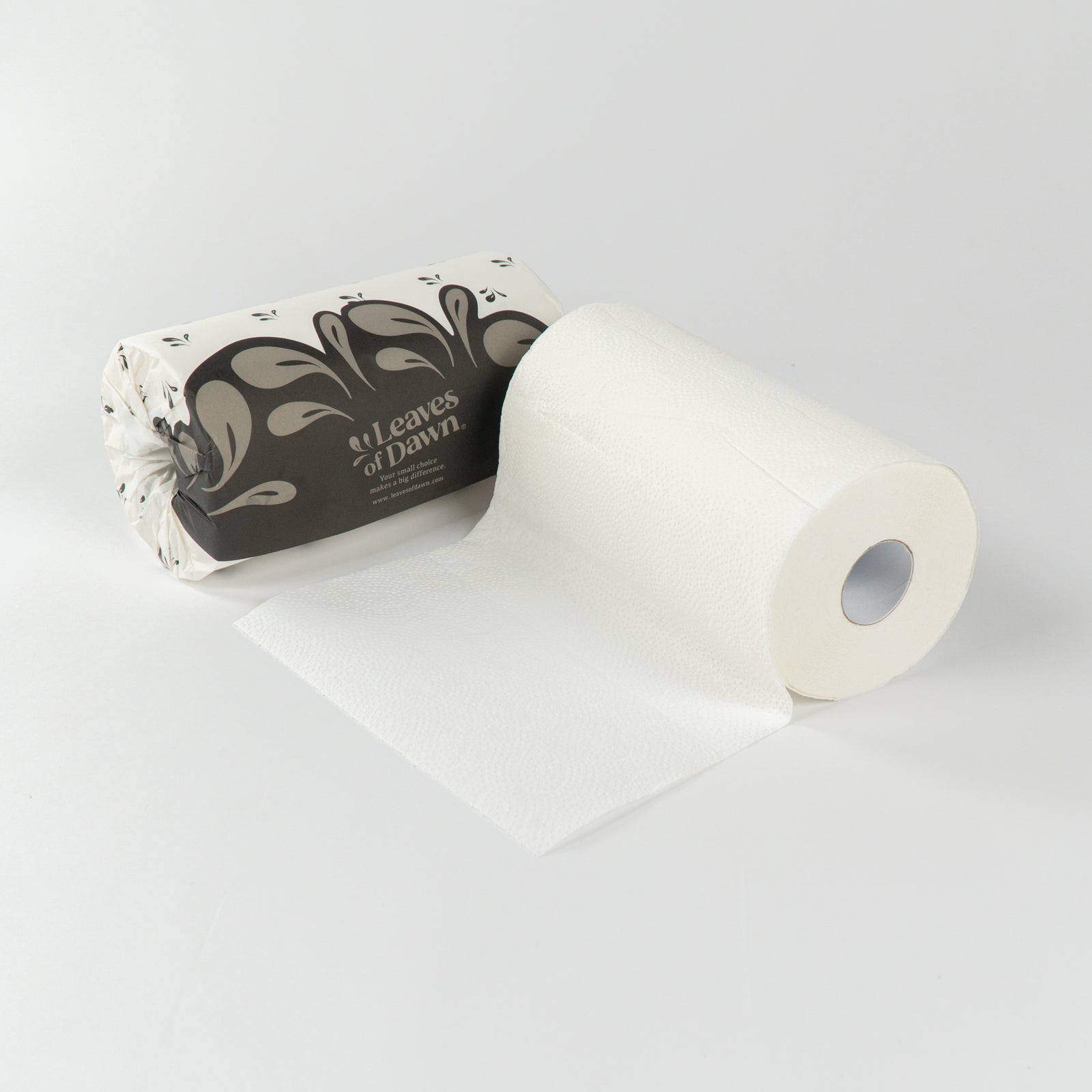 Leaves of Dawn bamboo paper towels, an eco-friendly and ultra-absorbent solution for a clean home.